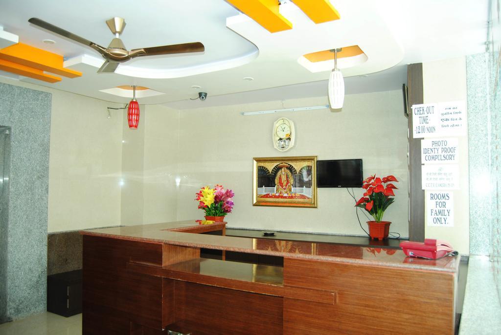 Hotel Sai Niwas Shirdi Exterior foto